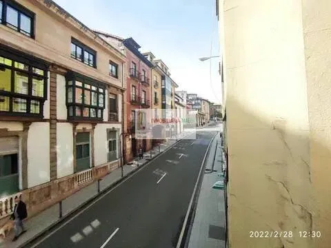 Pis de 154 m² a Oviedo