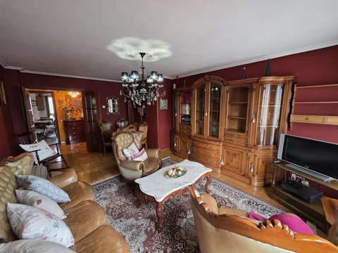 Flat 100 m² in Avilés