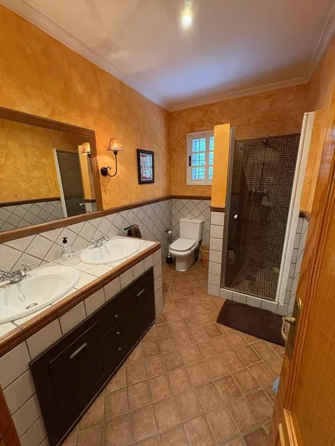 Casa de 330 m² a Riba-roja de Túria