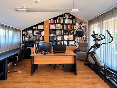 Pis de 292 m² a Godella