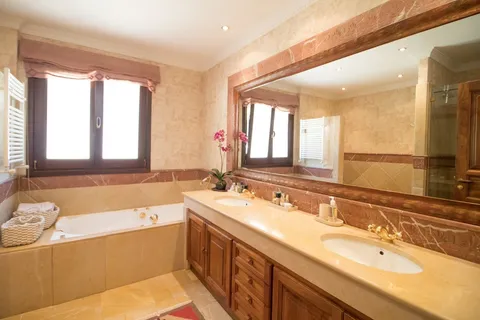 Haus 582 m² in Marbella