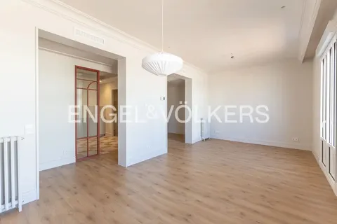 Appartamento 142 m² a Madrid