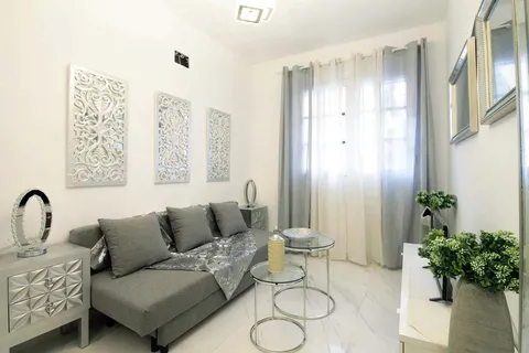 Flat 42 m² in Madrid