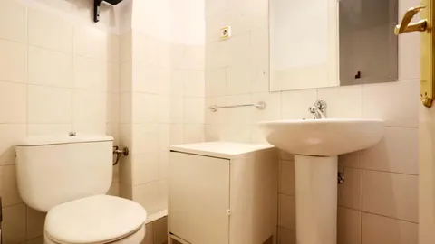 Кімната в оренду, Madrid