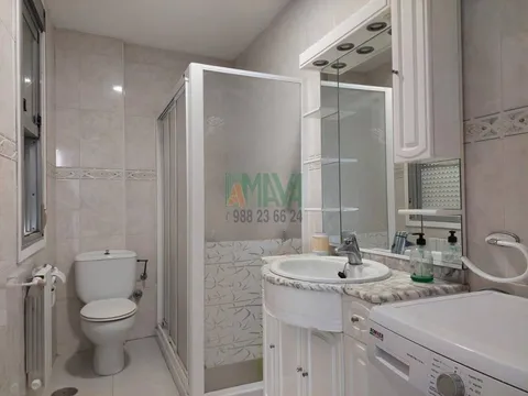 Pis de 95 m² a Ourense