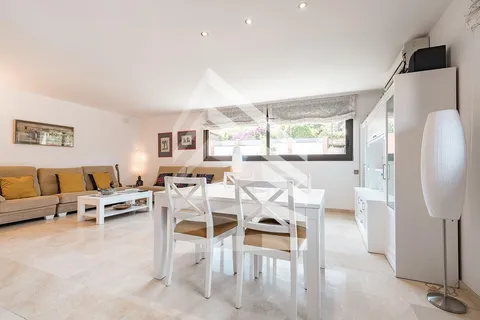 Haus 228 m² in Sant Just Desvern