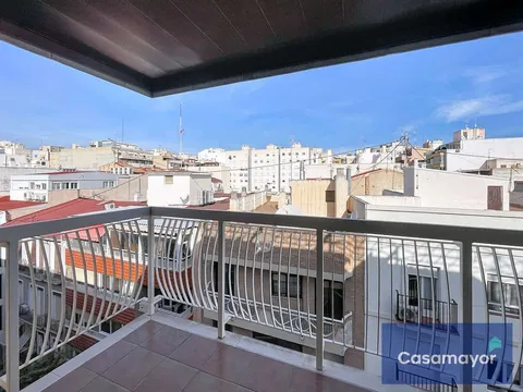 Pis de 104 m² a Alacant