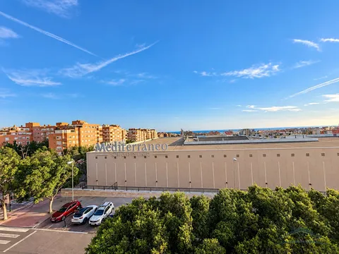 Pis de 100 m² a Almeria