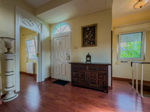 Casa de 226 m² a Camargo