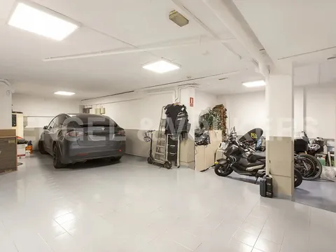 Pis de 440 m² a Esplugues de Llobregat