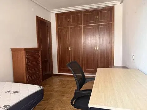Pis de 103 m² a Àvila