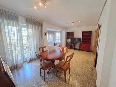 Wohnung 113 m² in Valencia