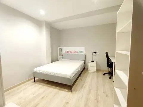 Pis de 80 m² a Oviedo