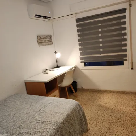 Habitació de lloguer, Burjassot