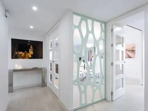Кімната 130 м², Севільі