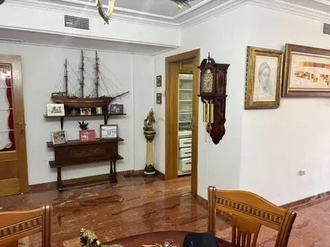 Pis de 130 m² a Alacant