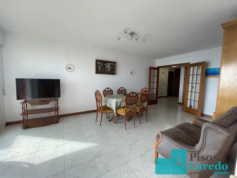 Wohnung 120 m² in Laredo