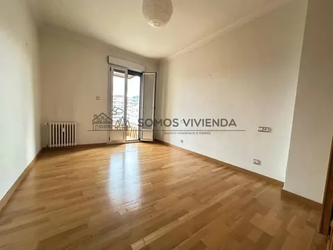 Pis de 81 m² a Ourense