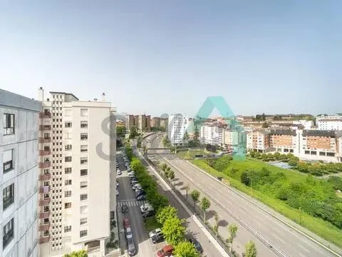 Pis de 80 m² a Oviedo