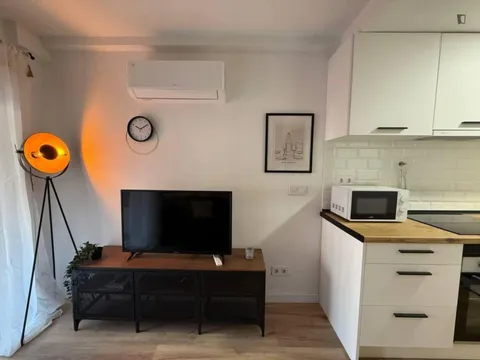 Квартира 25 м² в Аликанте (2/8)