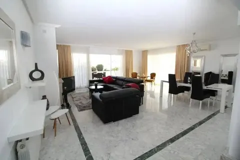 Piso de 190 m² en Marbella