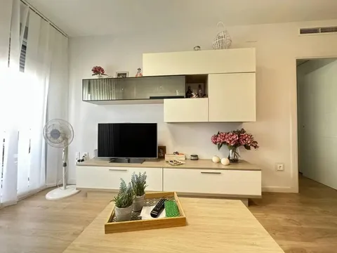 Piso de 80 m² en Daimuz