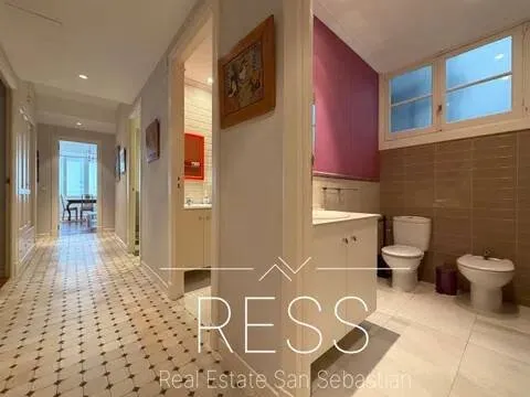 Pis de 136 m² a Sant Sebastià