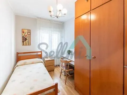 Pis de 86 m² a Oviedo