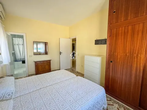 Casa de 250 m² a Oriola