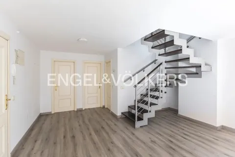 Wohnung 158 m² in Madrid