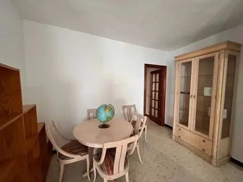 Pis de 120 m² a Còrdova