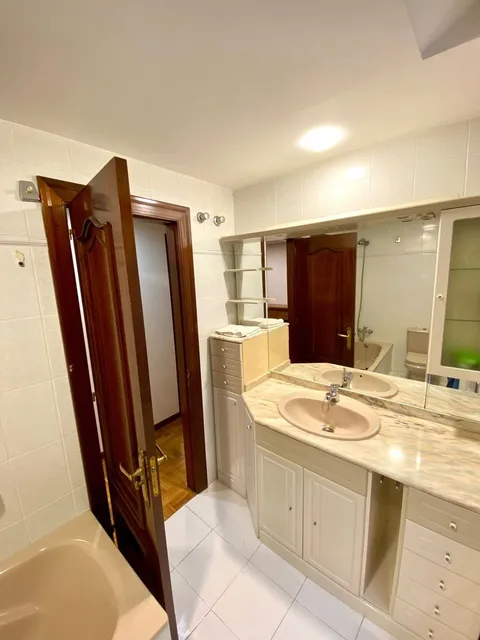 Wohnung 90 m² in Oviedo