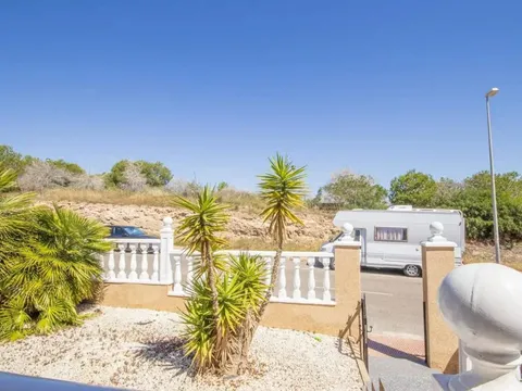 Casa de 61 m² a Oriola