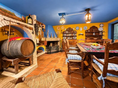 Casa de 1076 m² a Còrdova