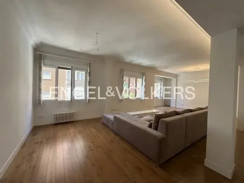 Appartamento 191 m² a Madrid