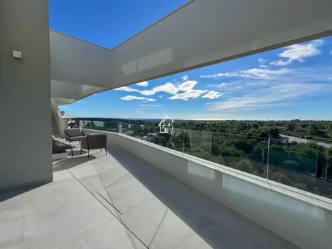 Pis de 360 m² a Oriola