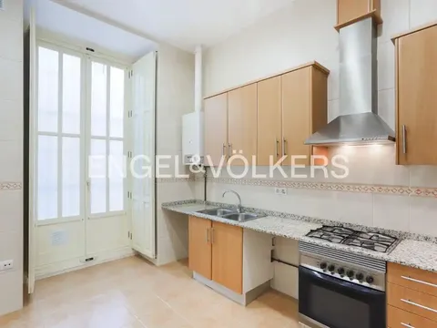 Wohnung 133 m² in Valencia