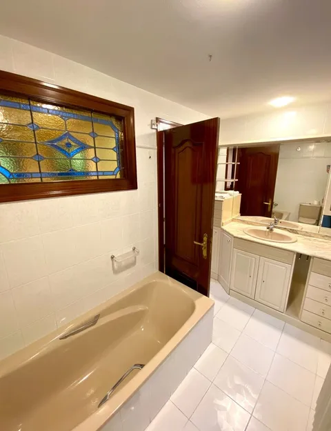 Wohnung 90 m² in Oviedo