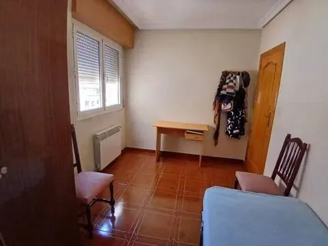 Habitació 121 m², Albacete