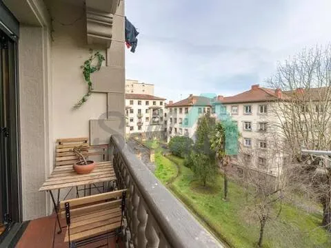 Pis de 80 m² a Oviedo