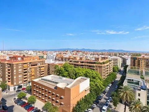 Pis de 130 m² a València