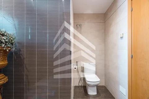 Haus 228 m² in Sant Just Desvern