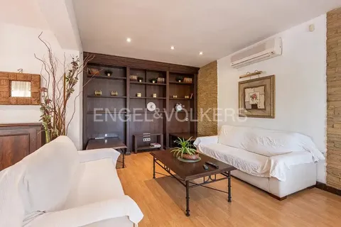 Casa de 250 m² a Nàquera