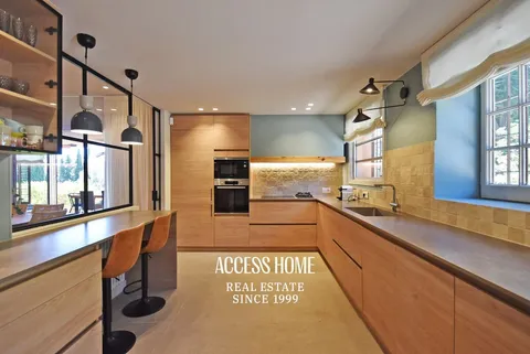 Haus 305 m² in Sant Vicenç de Montalt