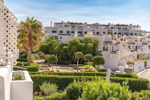 Flat 130 m² in Estepona