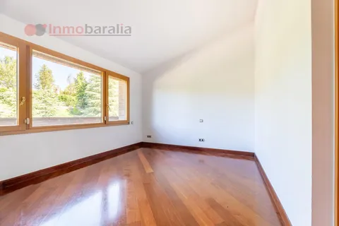 Pis de 800 m² a Pozuelo de Alarcón