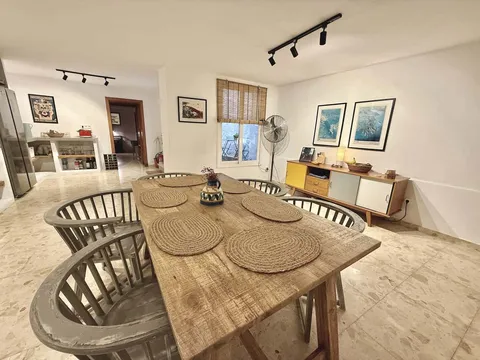 Habitació de lloguer, Maó