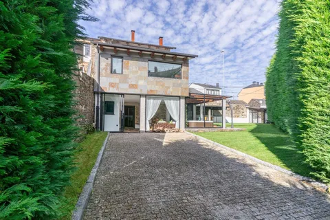 Casa de 252 m² en Lugo