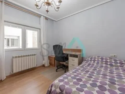 Pis de 94 m² a Oviedo