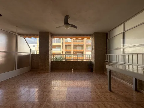 Flat 100 m² in Sueca